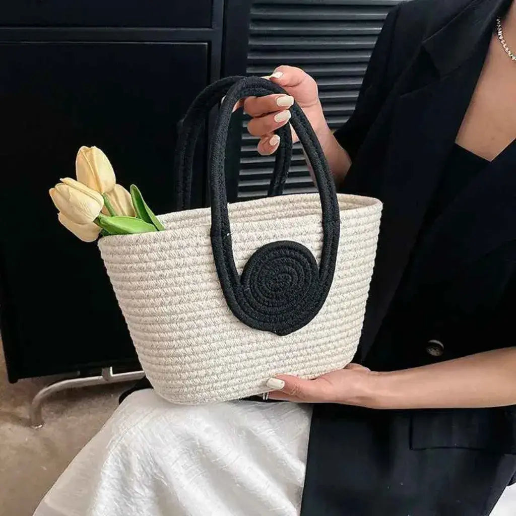 Nature Beige Straw Clutch