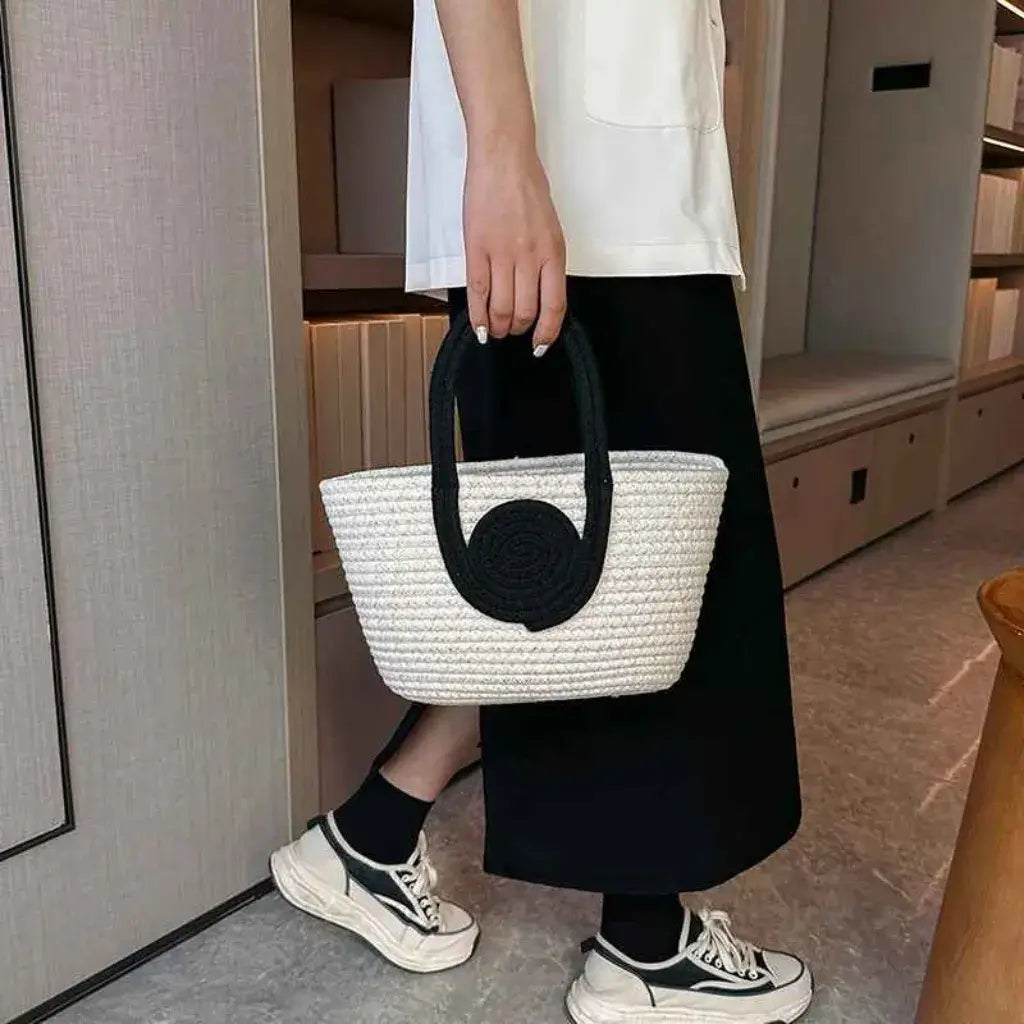 Nature Beige Straw Clutch