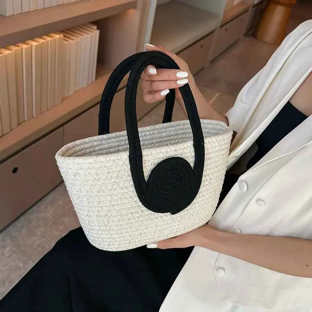 Nature Beige Straw Clutch