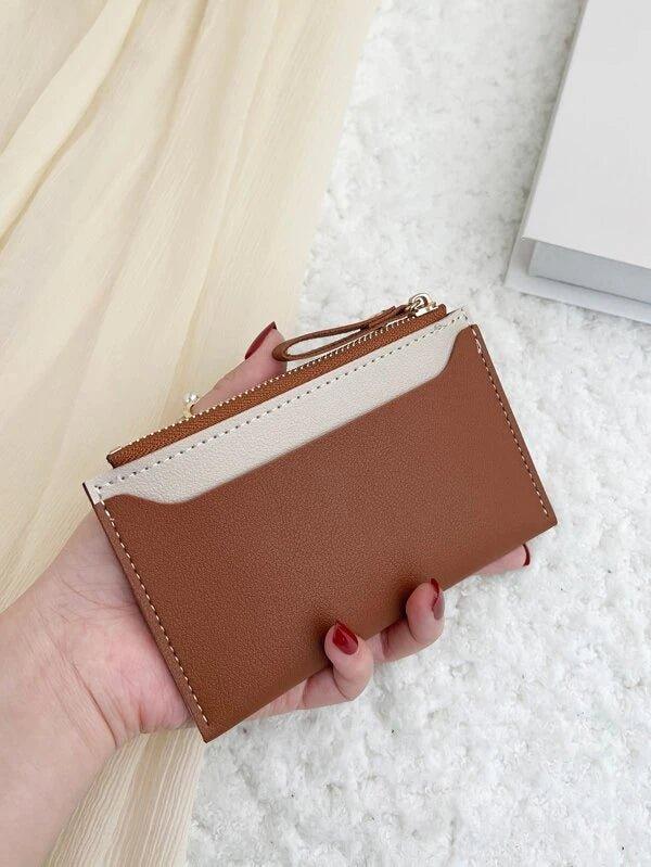 Women’s Basic Wallet with Divider
